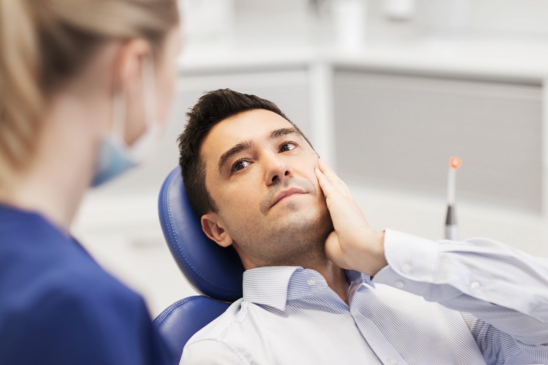 what does a periodontist do