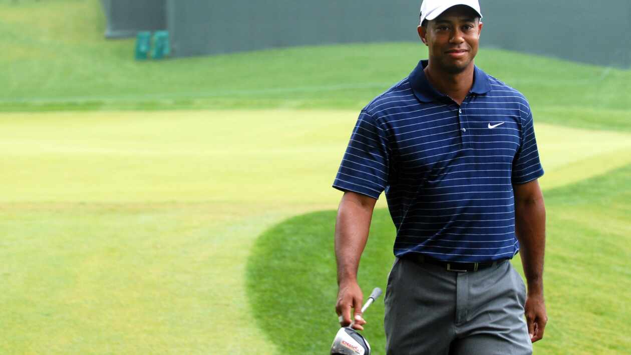 Tiger Woods Is Gradually Recovering, Shares Pictures With Crutches