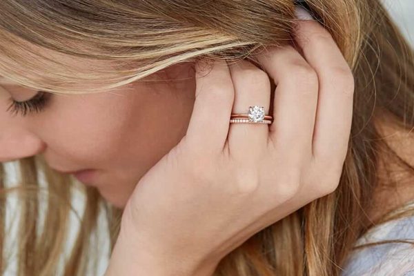 Facts to Bear in Mind Before Buying Pave Diamond Rings
